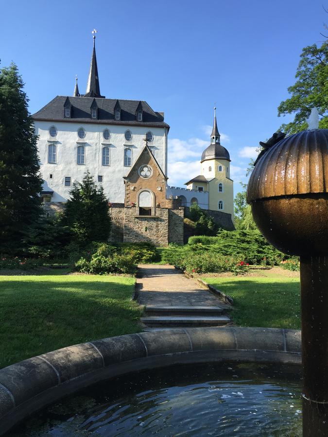Ferienhaus Erzgebirge "An Der Trebe" Mit Kamin Und Sauna Neuhausen  Bagian luar foto